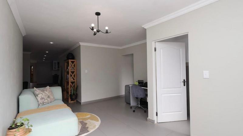 4 Bedroom Property for Sale in Birdwood Estate North West